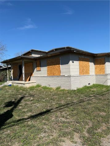 2002 Buford Street Corpus Christi TX 78405
