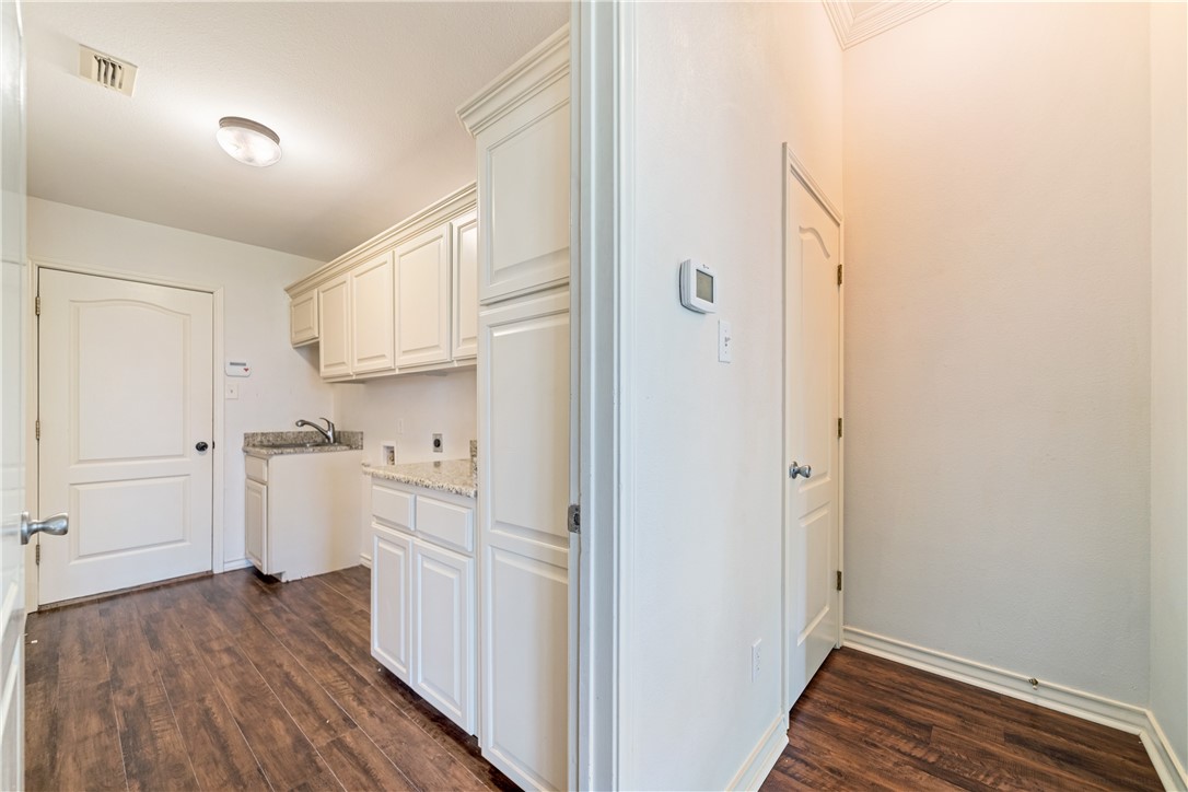 3113 Bourgogre Drive Corpus Christi TX 78414