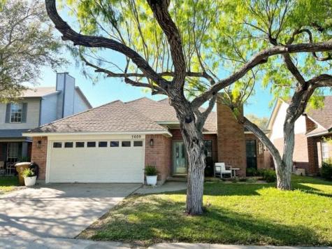7609 Clearbrook Drive Corpus Christi TX 78413