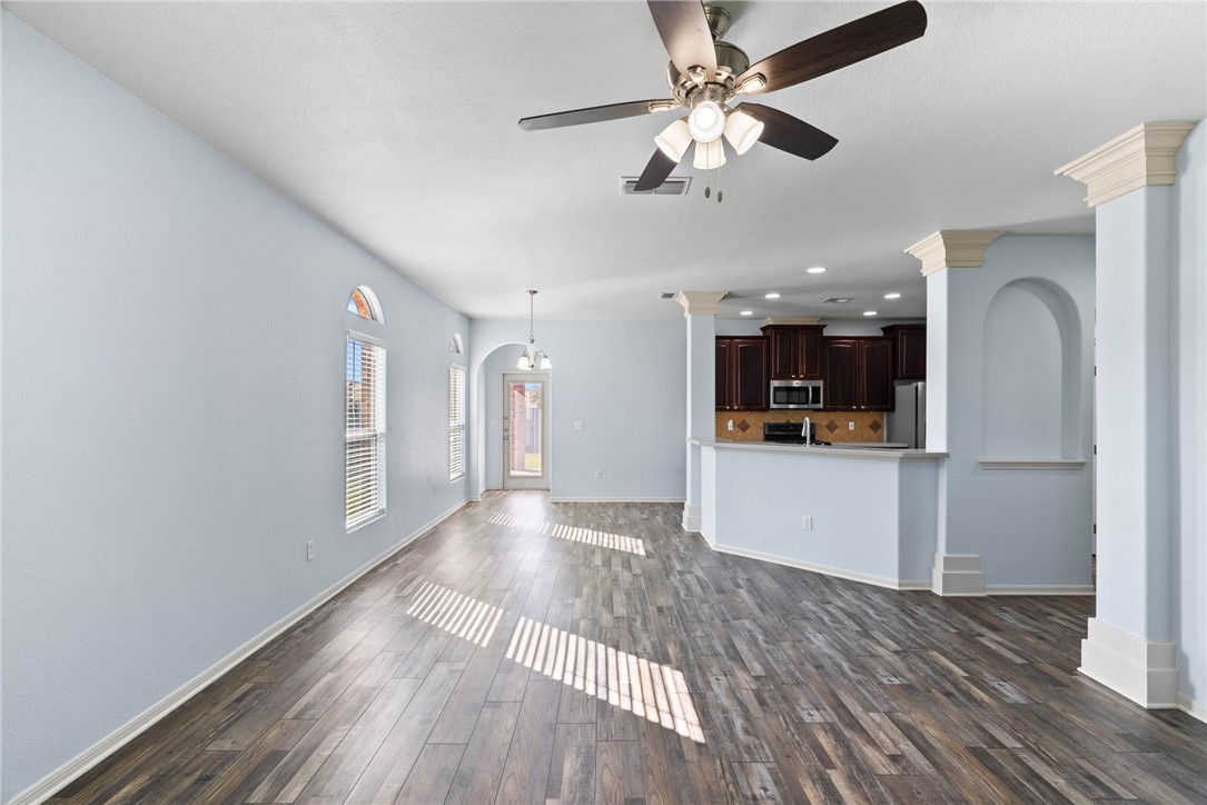 3033 Las Brisas Street Corpus Christi TX 78414
