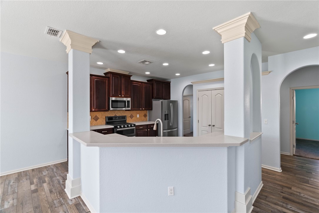 3033 Las Brisas Street Corpus Christi TX 78414