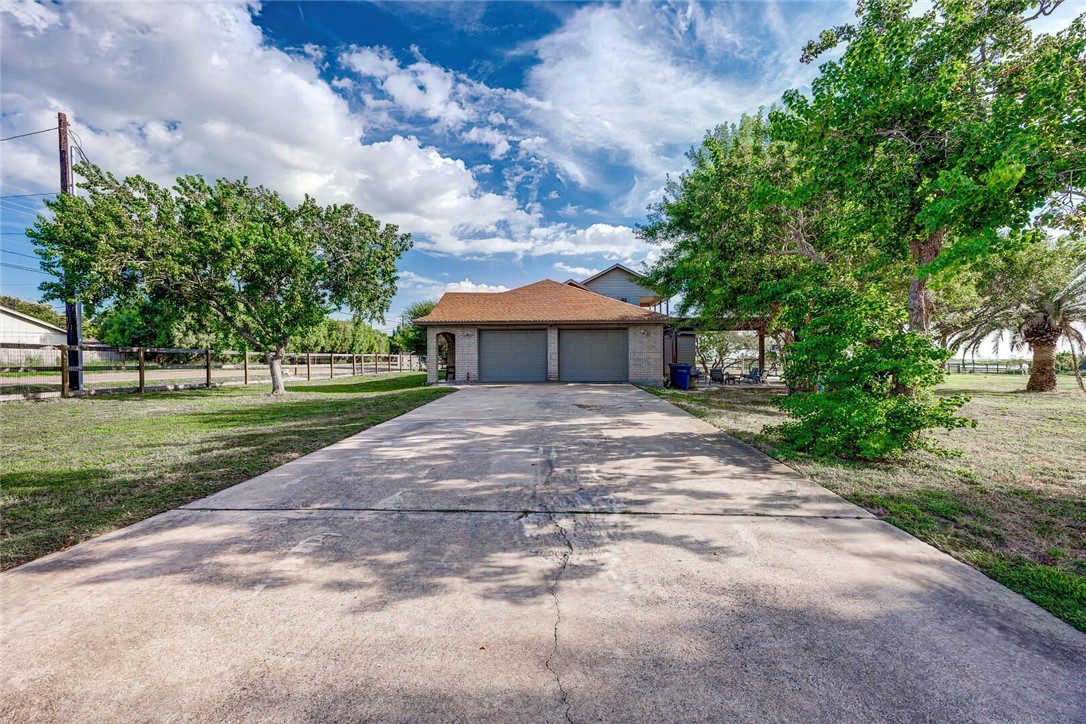 2745 Debra Lane Corpus Christi TX 78418