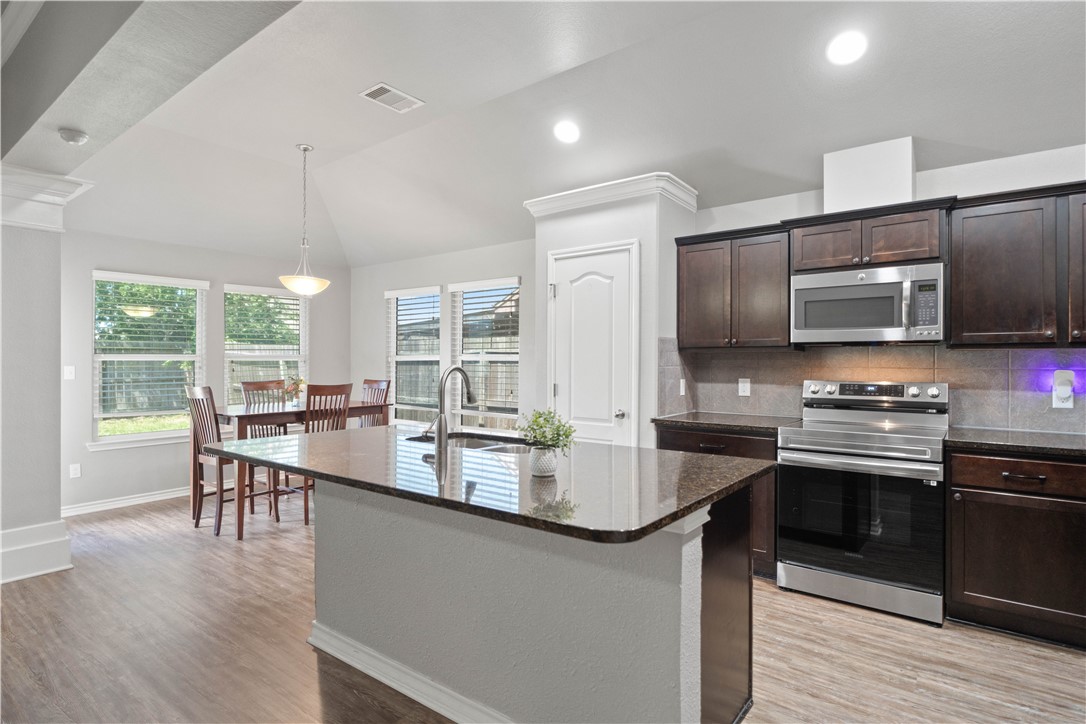 2909 Besterio Drive Corpus Christi TX 78415