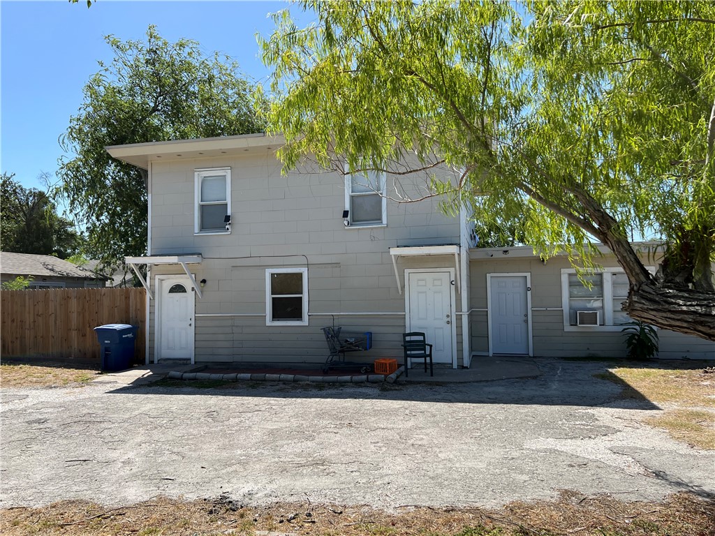 902 W Lakeside Drive Corpus Christi TX 78418