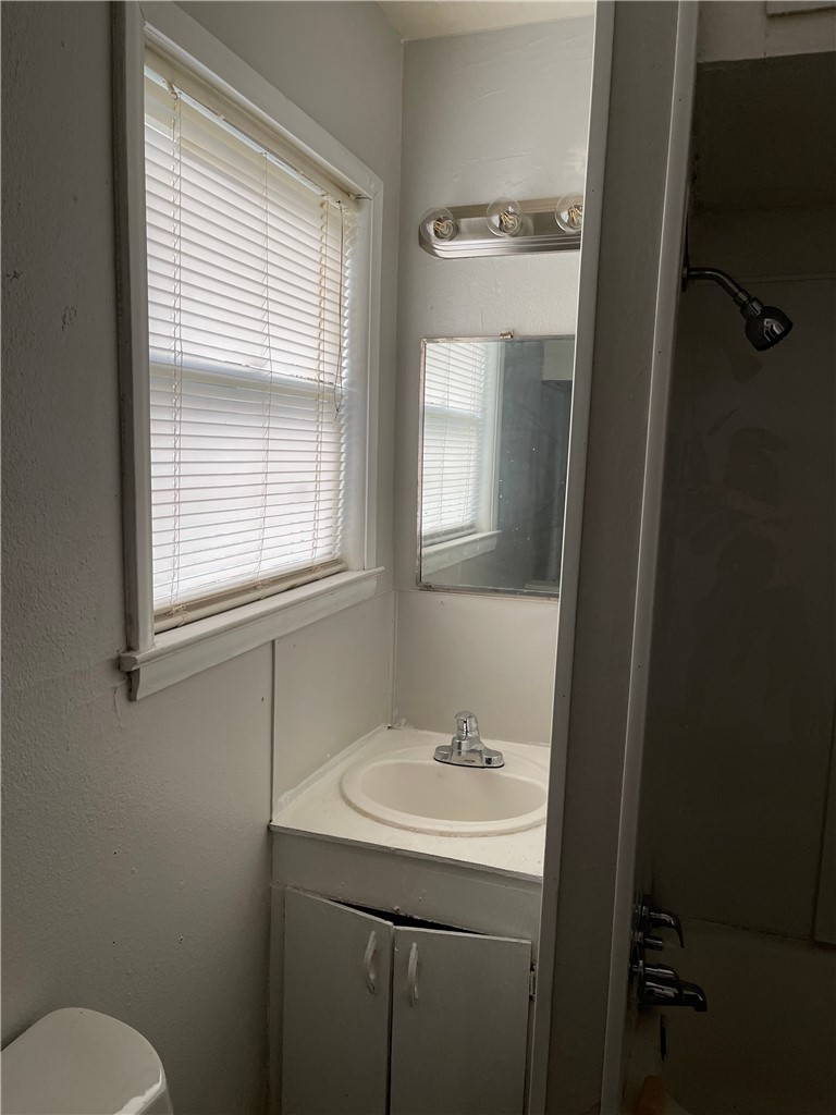 902 W Lakeside Drive Corpus Christi TX 78418