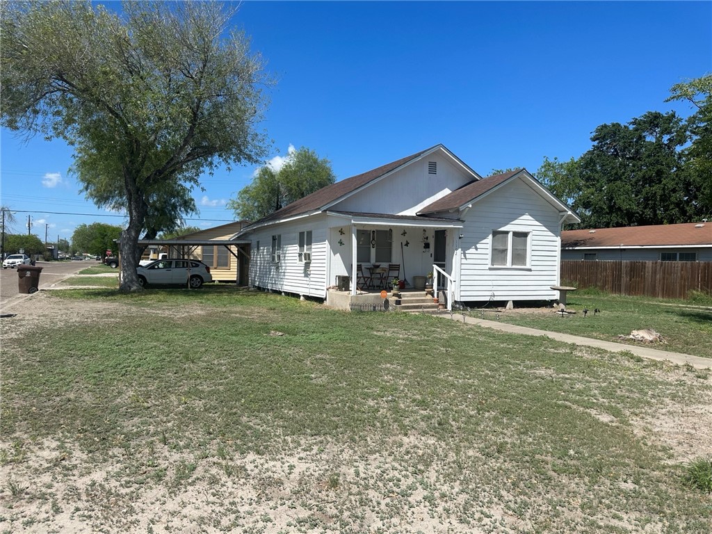 1102 E Fordyce Avenue Kingsville TX 78363