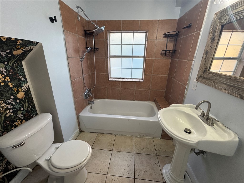 450 Cole Street Corpus Christi TX 78404