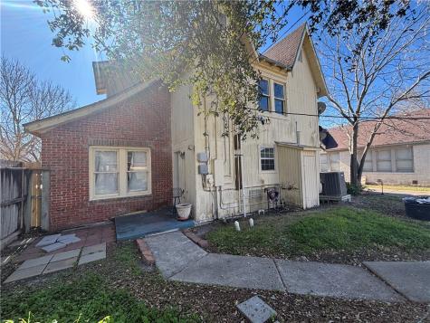 450 Cole Street Corpus Christi TX 78404
