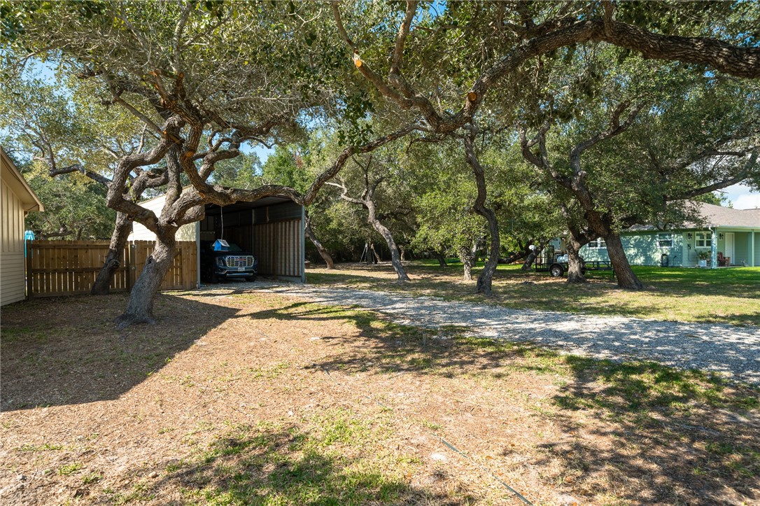 13 W Lake Drive Rockport TX 78382