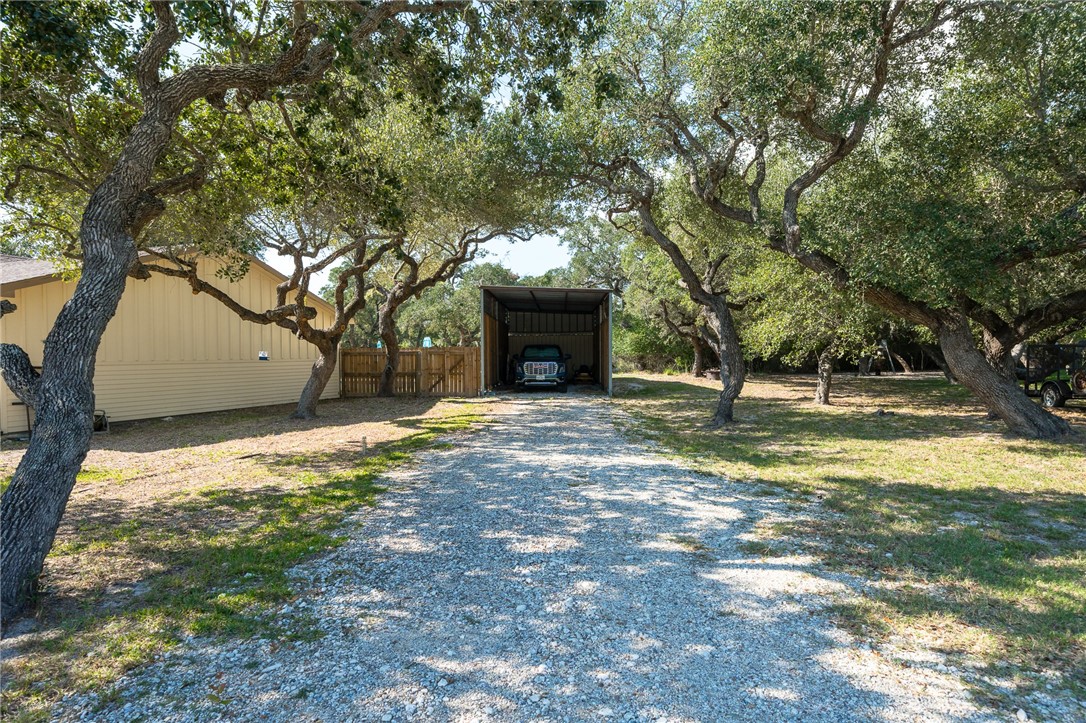 13 W Lake Drive Rockport TX 78382