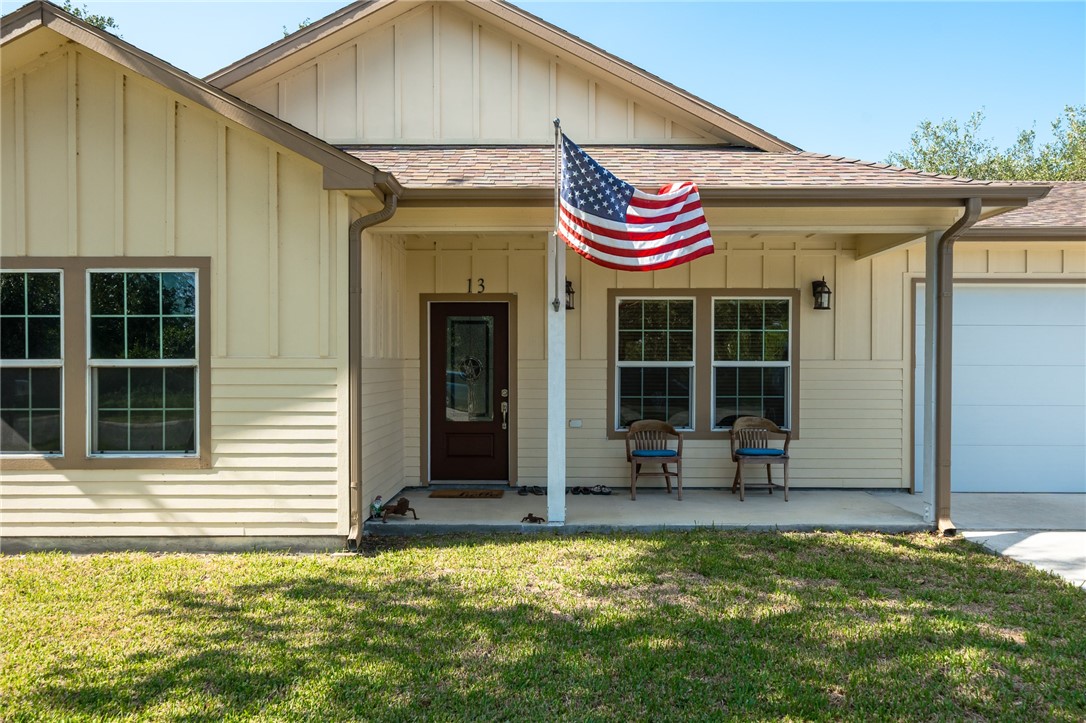 13 W Lake Drive Rockport TX 78382