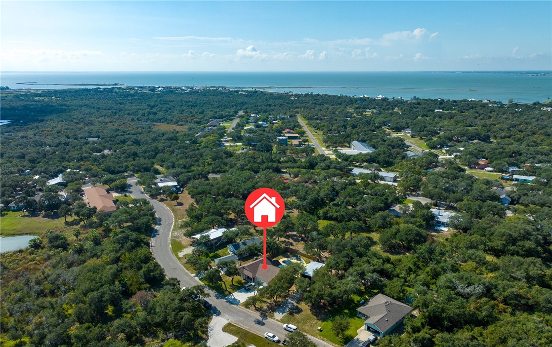 13 W Lake Drive Rockport TX 78382