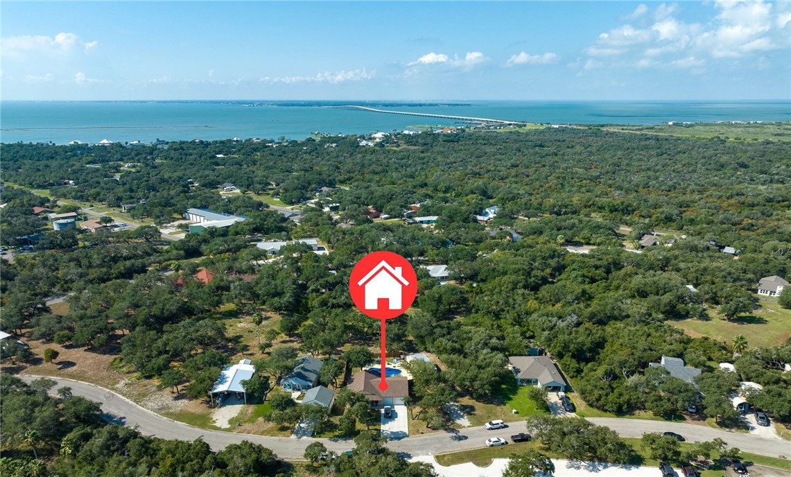 13 W Lake Drive Rockport TX 78382
