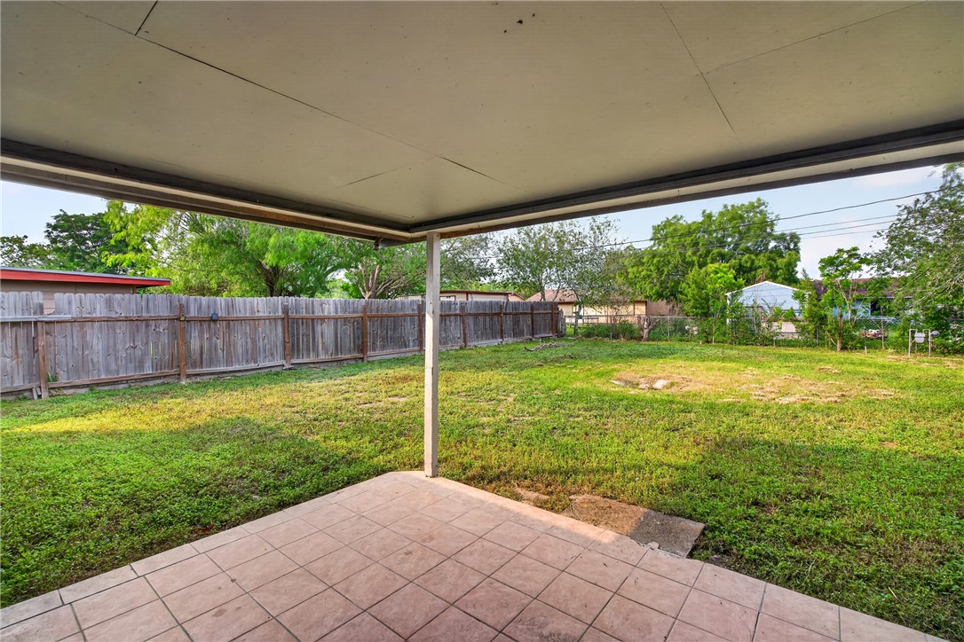 10914 Stacy Corpus Christi TX 78410