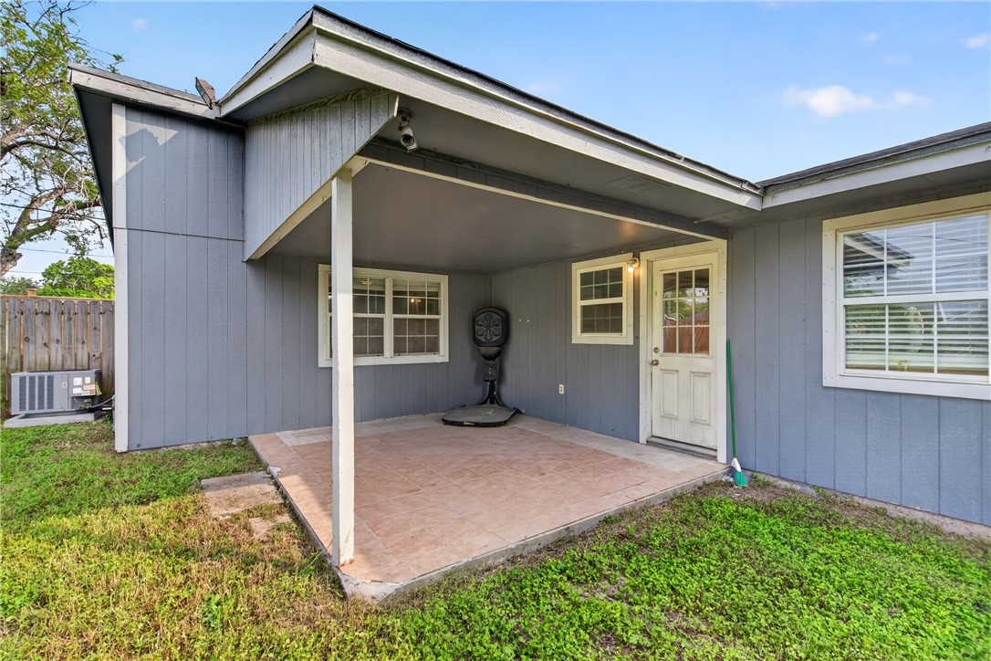 10914 Stacy Corpus Christi TX 78410