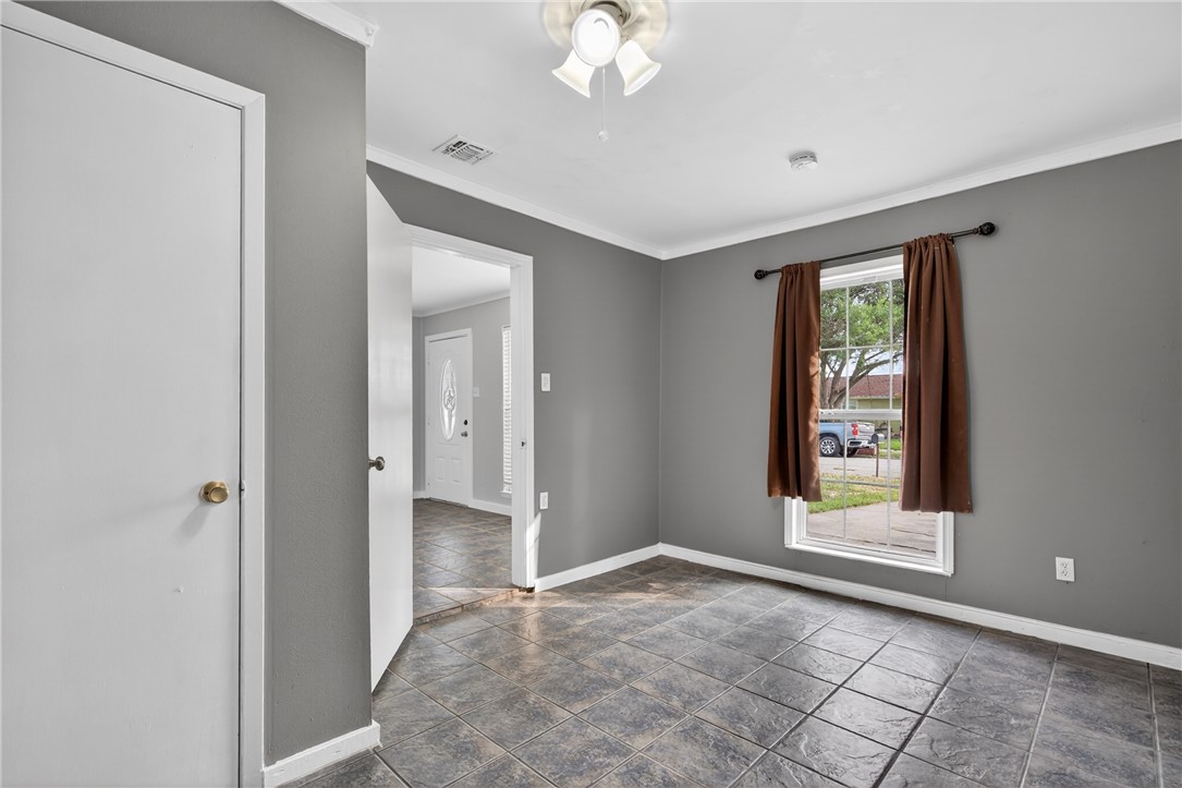 10914 Stacy Corpus Christi TX 78410