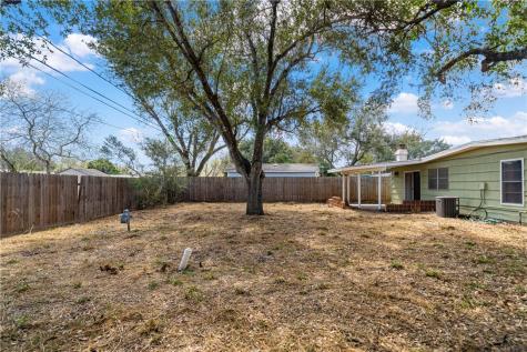 734 Santa Elena Drive Kingsville TX 78363