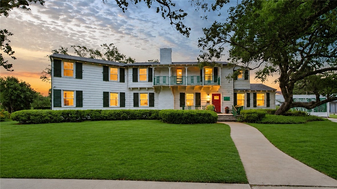 201 Louisiana Avenue Corpus Christi TX 78404