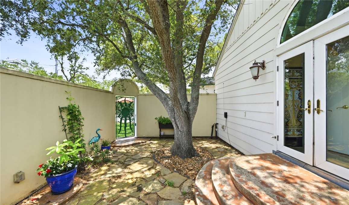 201 Louisiana Avenue Corpus Christi TX 78404