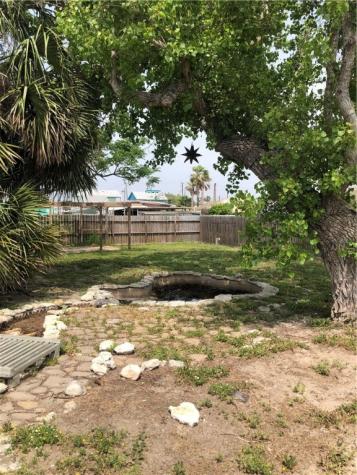 325 E Oaks Avenue Port Aransas TX 78373