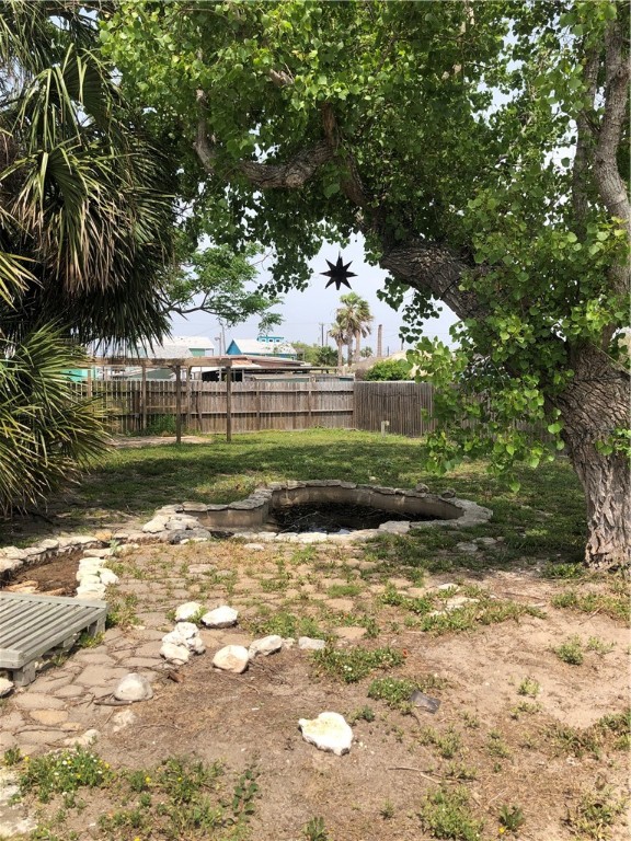 325 E Oaks Avenue Port Aransas TX 78373
