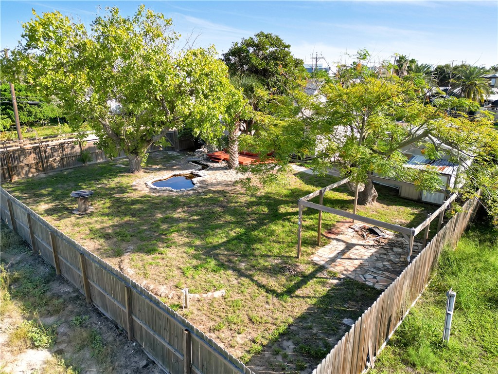 325 E Oaks Avenue Port Aransas TX 78373
