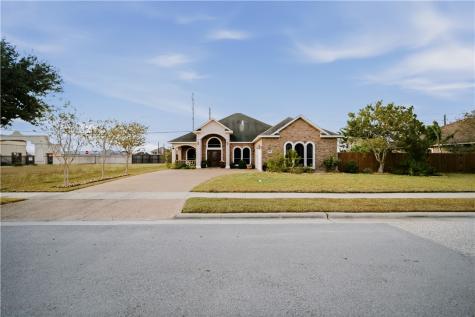 4105 Cimarron Lake Drive Corpus Christi TX 78414