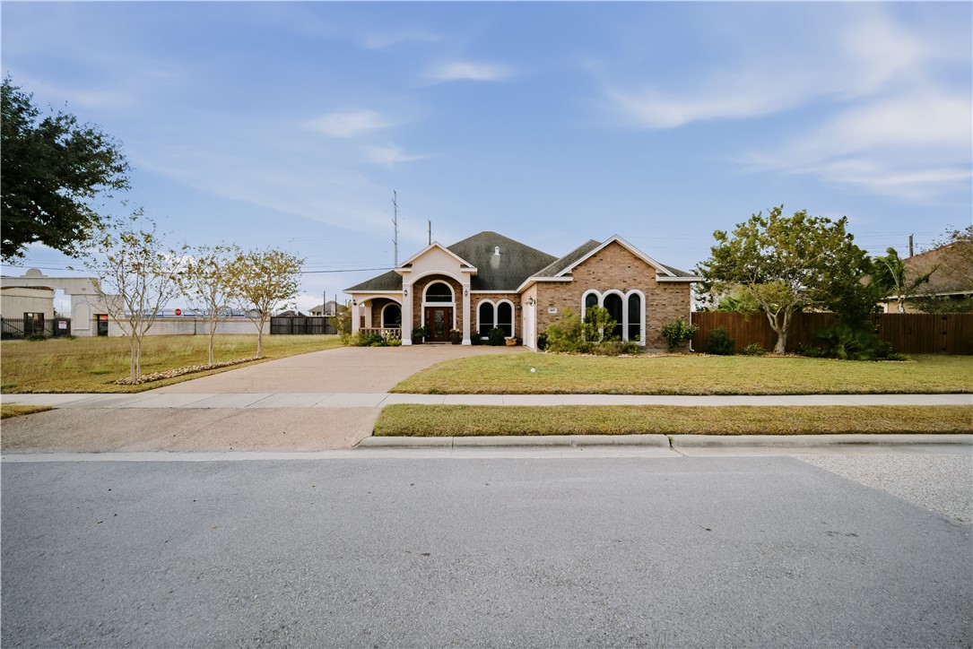 4105 Cimarron Lake Drive Corpus Christi TX 78414