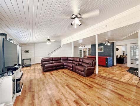 3201 Traylor Boulevard Rockport TX 78382