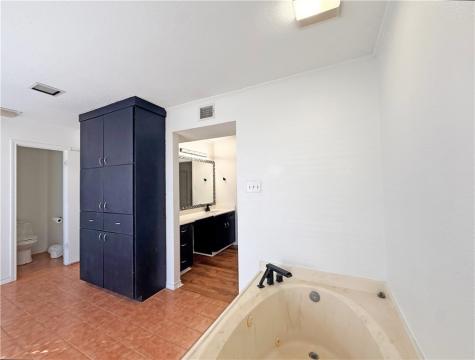3201 Traylor Boulevard Rockport TX 78382
