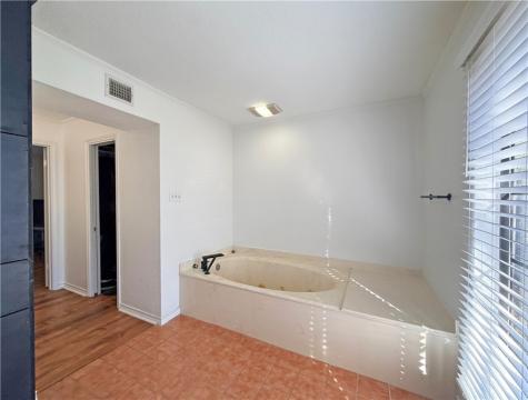3201 Traylor Boulevard Rockport TX 78382