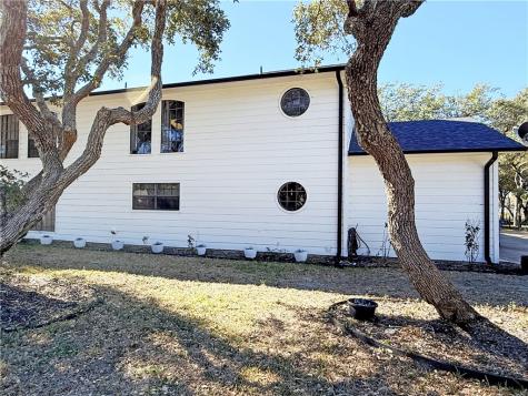 3201 Traylor Boulevard Rockport TX 78382