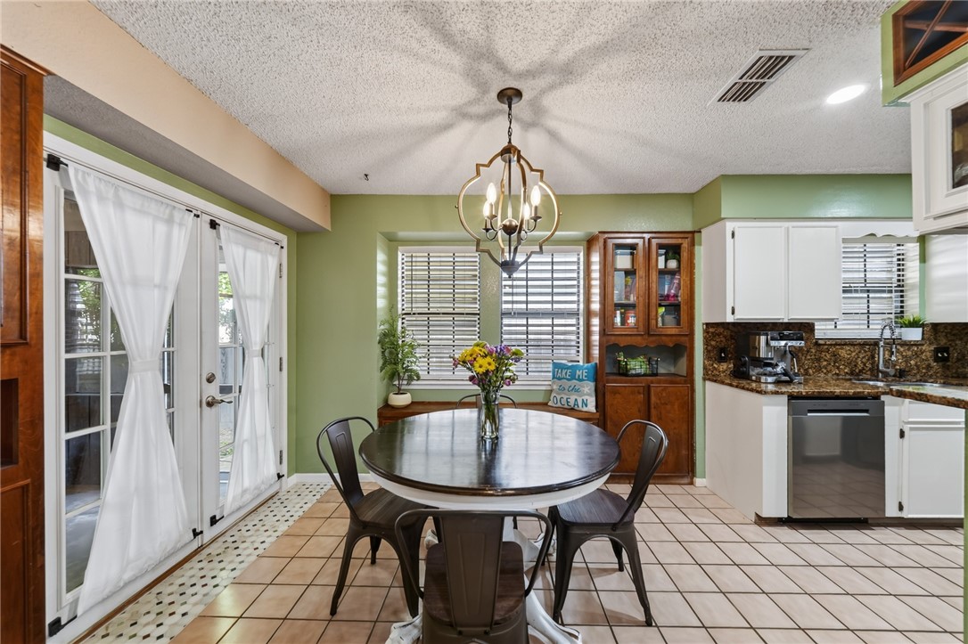 1101 Ontario Drive Corpus Christi TX 78418