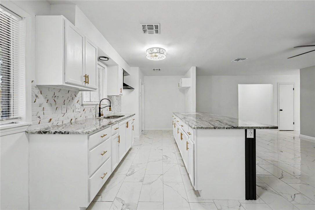 4329 Marie Street Corpus Christi TX 78411
