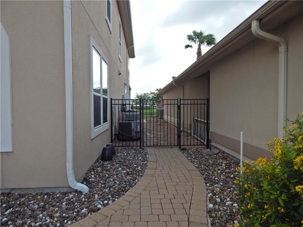 6106 Garden Court Corpus Christi TX 78414