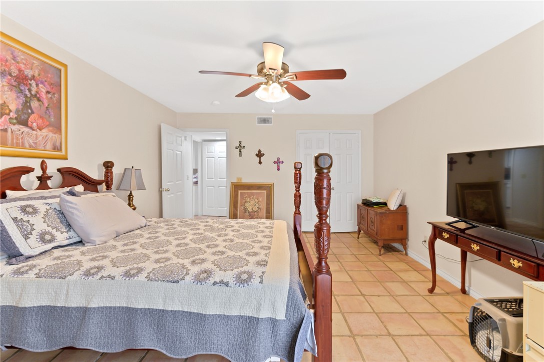 241 Chenoweth Drive Corpus Christi TX 78404