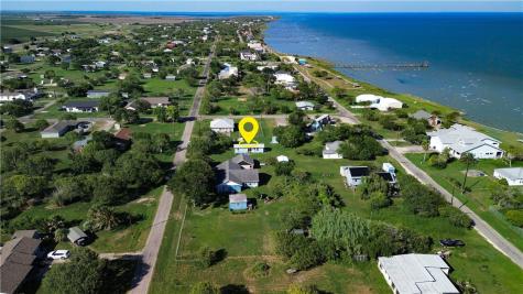 424 First Street Bayside TX 78340