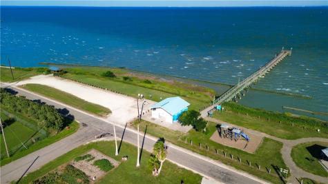 424 First Street Bayside TX 78340