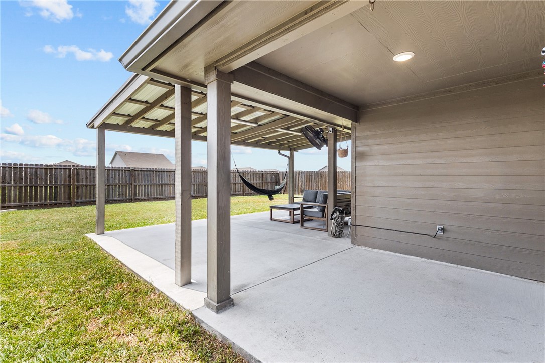 2733 Excelsior Boulevard Corpus Christi TX 78415