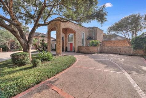 4815 Ocean Drive Corpus Christi TX 78412