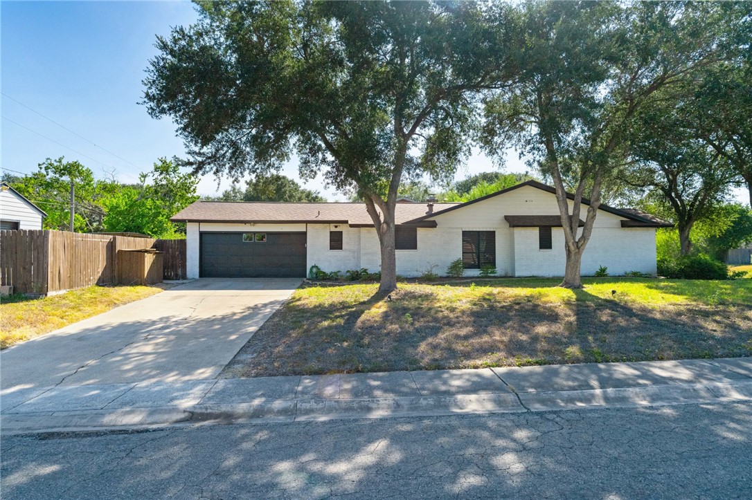 3101 Vicksburg Street Corpus Christi TX 78410