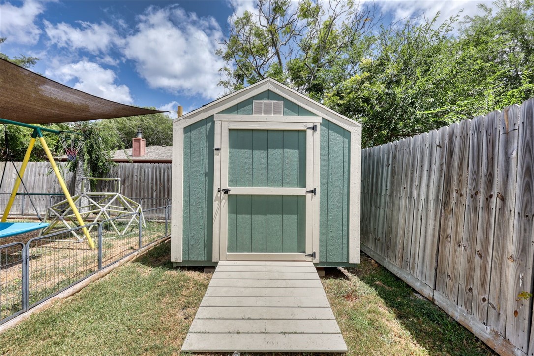 5222 Edinburg Circle Corpus Christi TX 78413