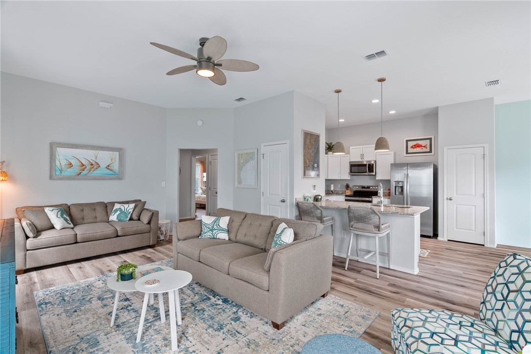 108 Caledonia Rockport TX 78382