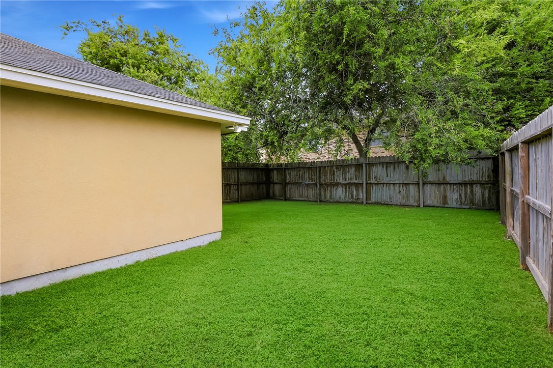 6633 Rhine Dr B Corpus Christi TX 78412