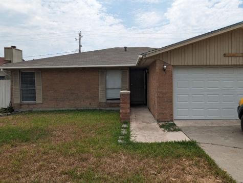 3137 Crestwater Drive Corpus Christi TX 78415