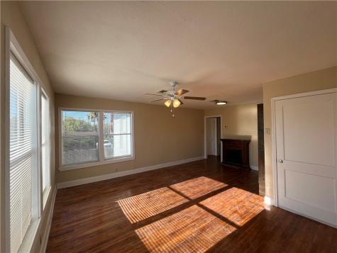 3412 Denver Avenue C Corpus Christi TX 78411