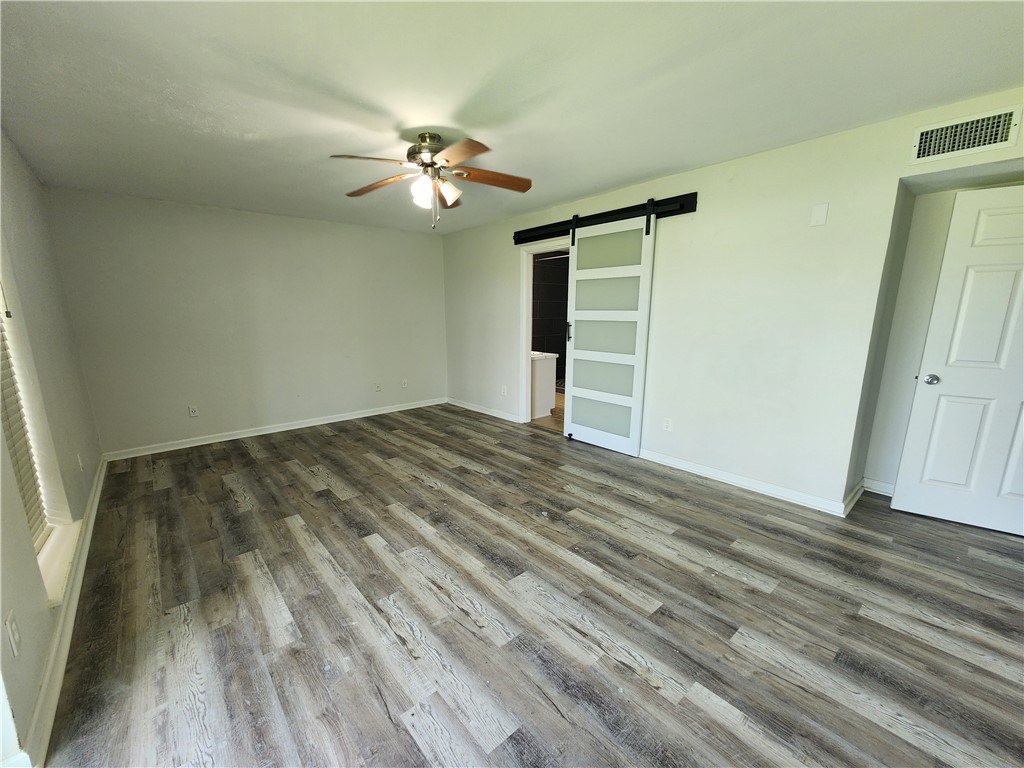 6093 Ennis Joslin Corpus Christi TX 78412