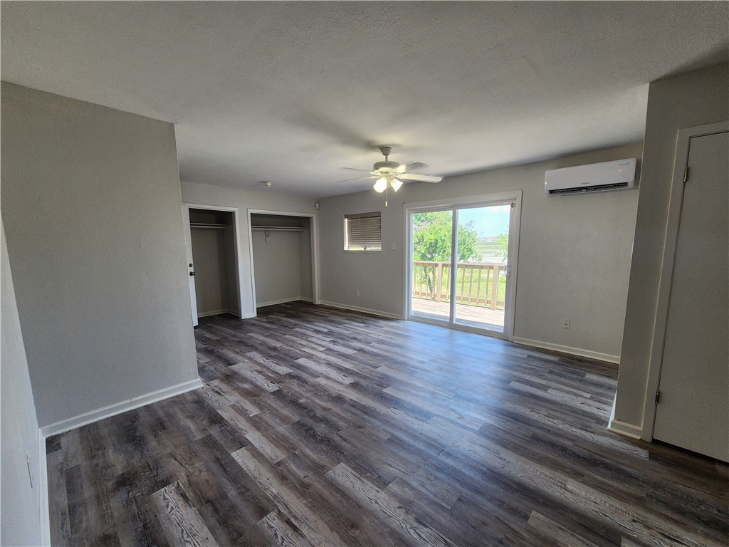 6093 Ennis Joslin Corpus Christi TX 78412