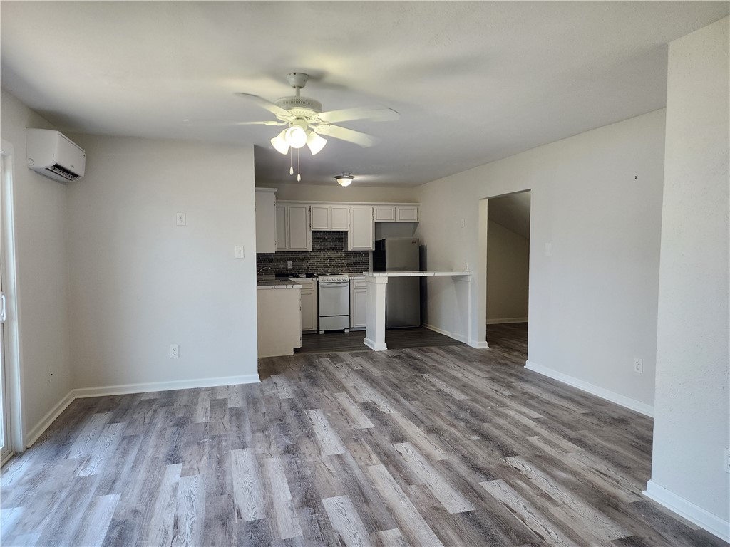 6093 Ennis Joslin Corpus Christi TX 78412