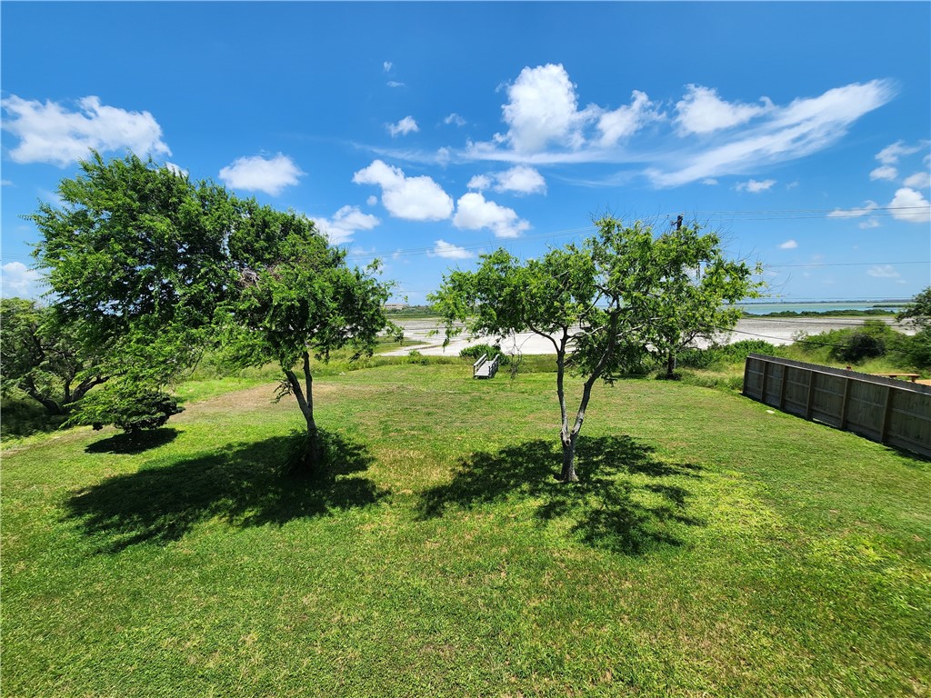 6093 Ennis Joslin Corpus Christi TX 78412